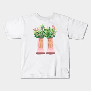 Flowers in my pink boots Kids T-Shirt